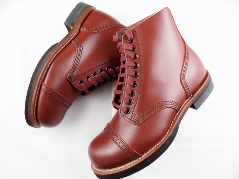 HH Brown jump boots model 975 laced black leather Biltrite soles size 9.5 rebuffed clean very good condition LOWERED PRICE Schoenen Herenschoenen Laarzen Werklaarzen & Kisten 