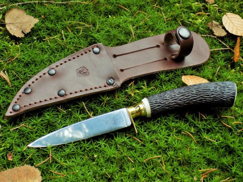 Legendary Compact Hunting Knife ZAVAZAK- MIKOV