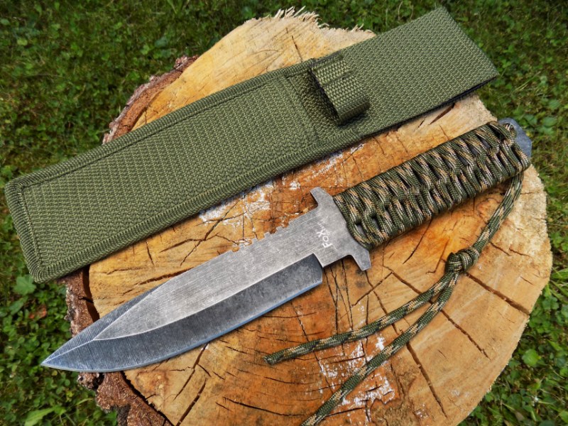 Fox Outdoor® Hunting Military Outdoor Survival StoneWash Knife w/ Paracord Wrap