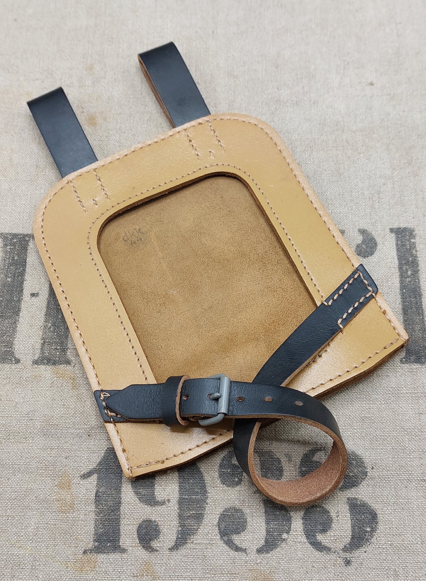 WW2 German Army Premium Presstoff Leather Shovel Case